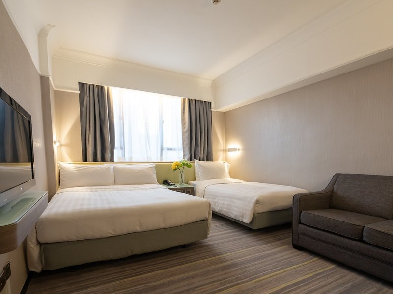 Panda Hotel 32