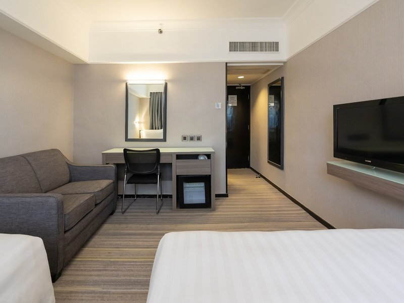 Panda Hotel 34