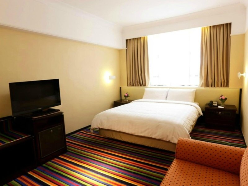 Panda Hotel 36