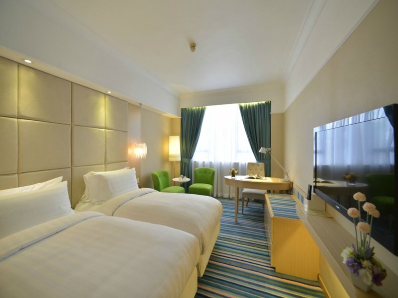 Panda Hotel 43