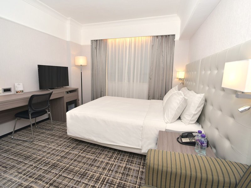 Panda Hotel 50