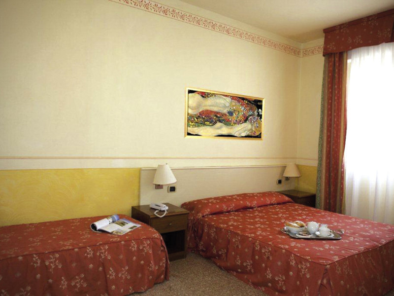 Hotel Karinzia 20