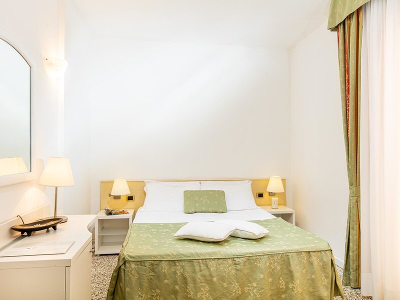 Hotel Karinzia 22