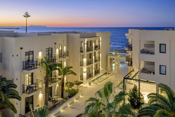 Atlantis Beach Hotel & Spa 1