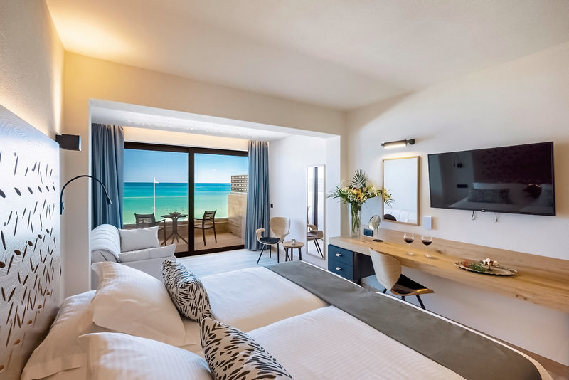 Atlantis Beach Hotel & Spa 2