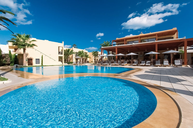 Atlantis Beach Hotel & Spa 3