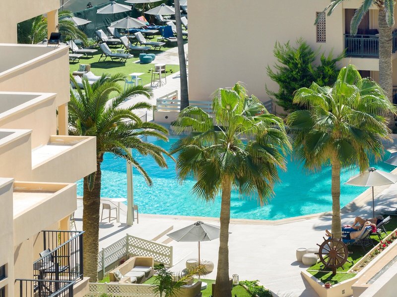 Atlantis Beach 19