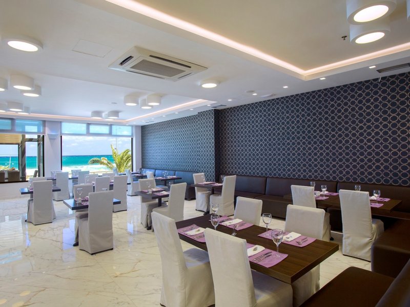 Atlantis Beach 30