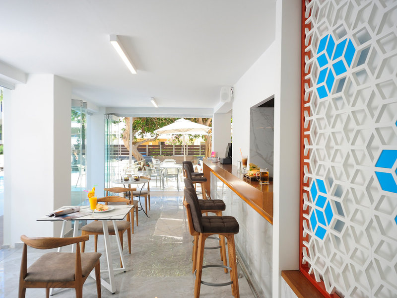 Atrium Ambiance Hotel 21