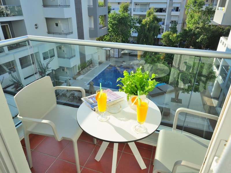 Atrium Ambiance Hotel 30