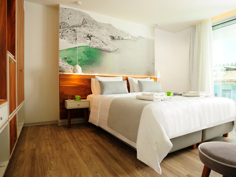 Atrium Ambiance Hotel 34