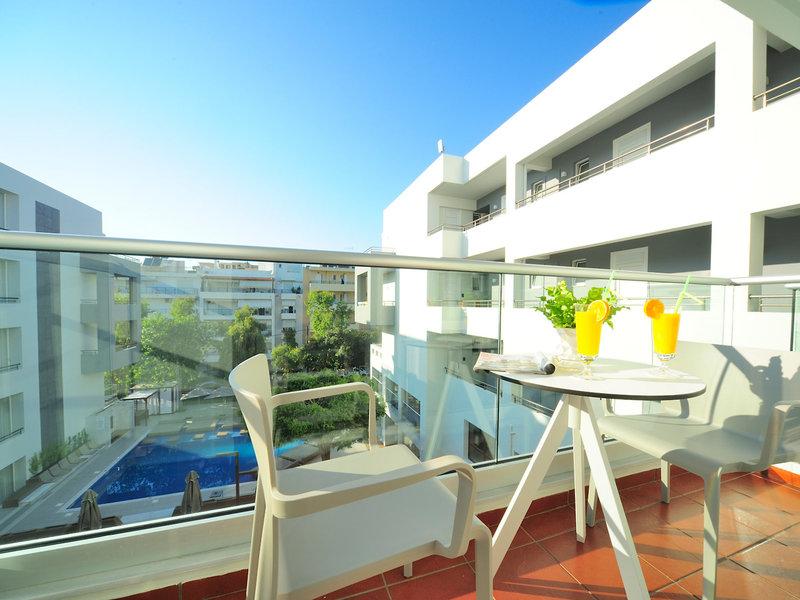 Atrium Ambiance Hotel 37