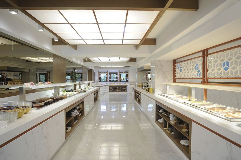 Atrium Ambiance Hotel 11