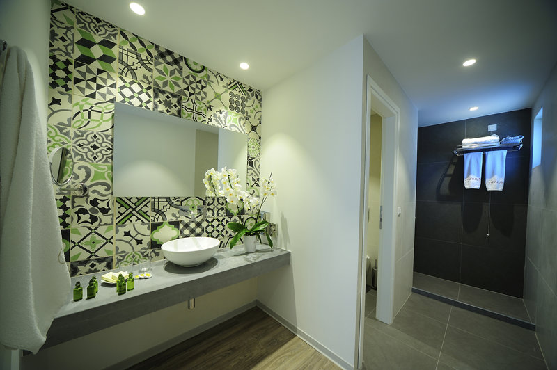 Atrium Ambiance Hotel 20