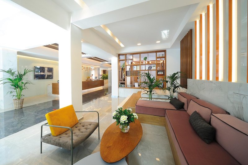 Atrium Ambiance Hotel 9
