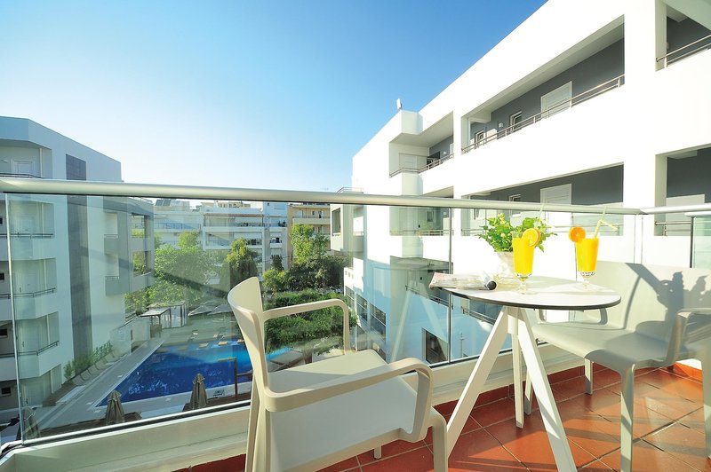Atrium Ambiance Hotel 19
