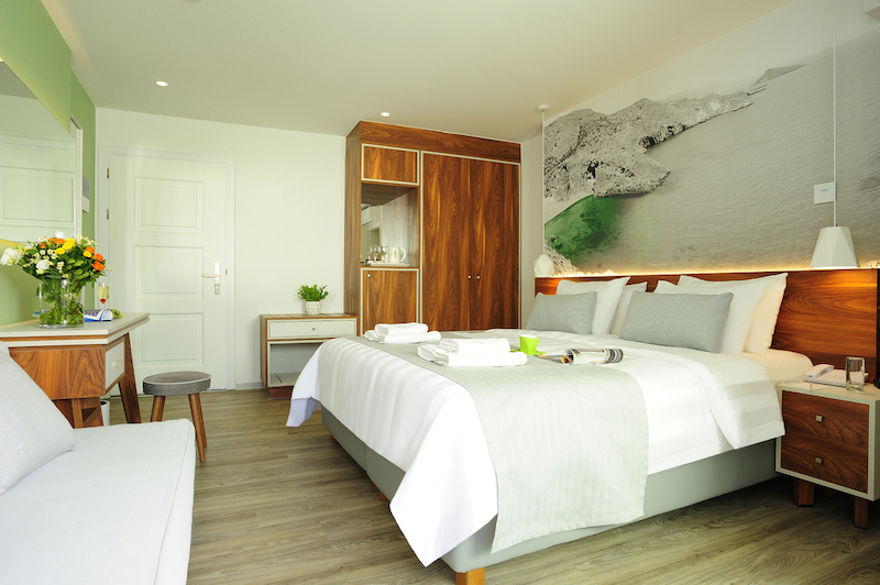 Atrium Ambiance Hotel 9