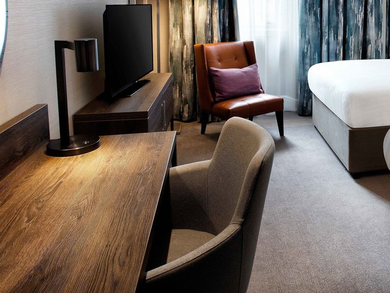 Hilton Edinburgh Carlton 14