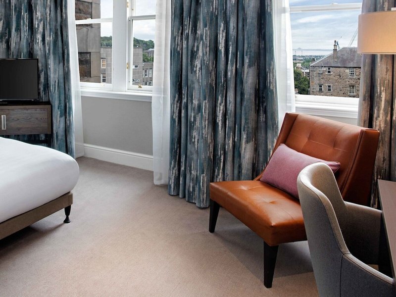 Hilton Edinburgh Carlton 17