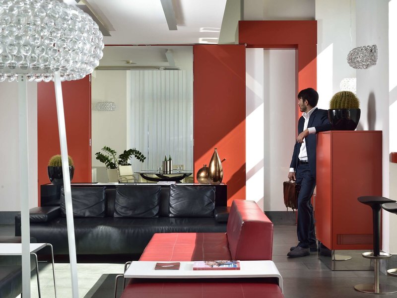 UNAHOTELS Napoli 10