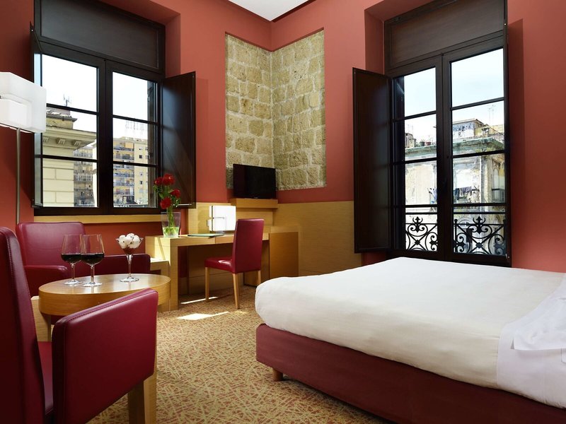 UNAHOTELS Napoli 33