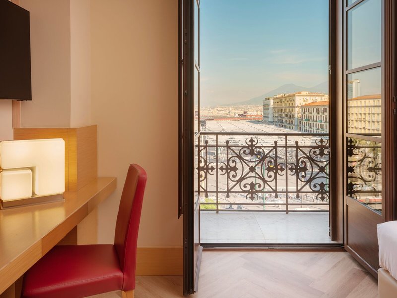 UNAHOTELS Napoli 44