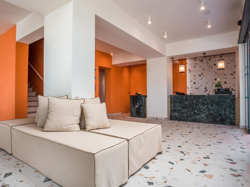 Mazoren Art Hotel 8 - Room Example