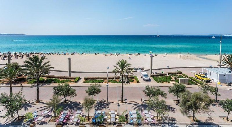 The Hype Beach Hotel 2