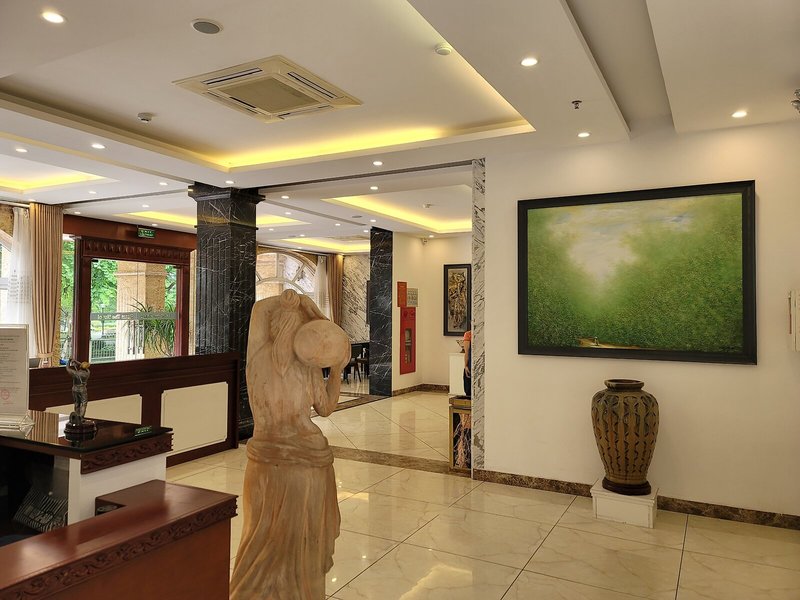 Hotel The Hanoi 14