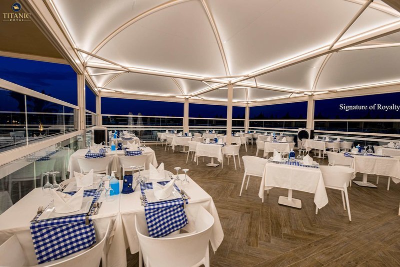 Titanic Royal 13