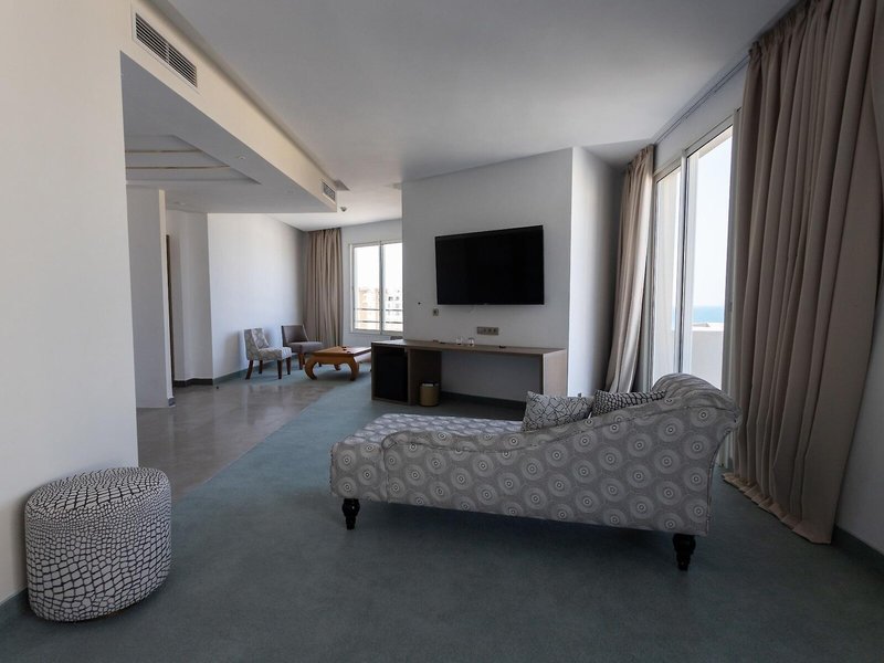 Mandarin Palace 15