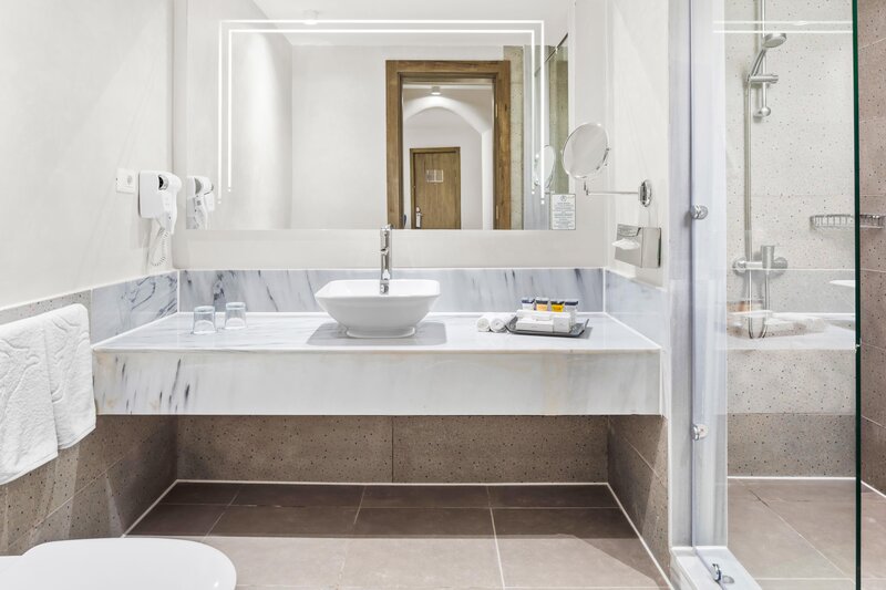 Laguna Vista Garden Resort 22 - Bathroom Example