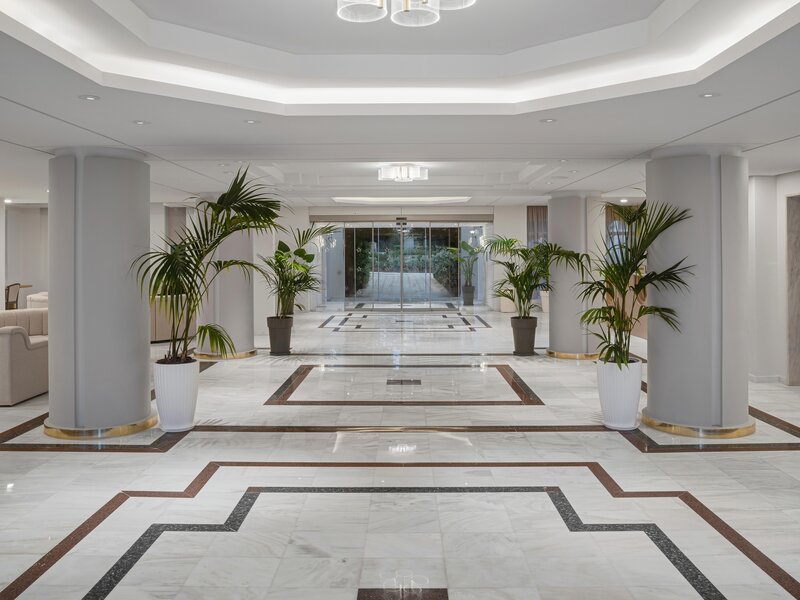 Creta Royal 61