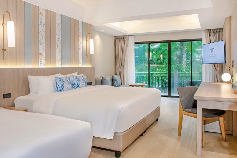 Khao Lak Emerald Beach Resort & Spa 10