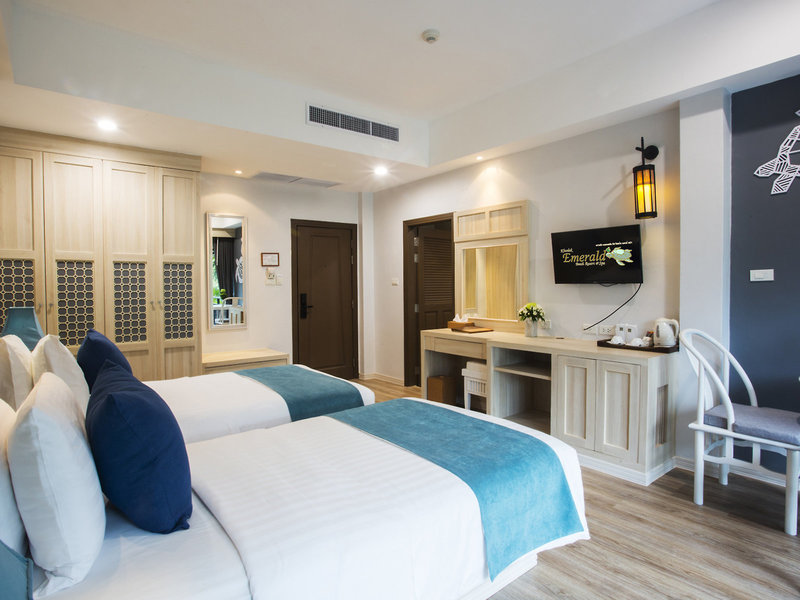 Khao Lak Emerald Beach Resort & Spa 38