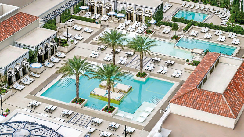 The Venetian 8
