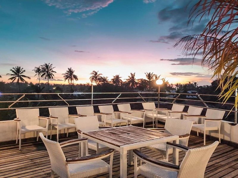 Taman Unique Hotel 9