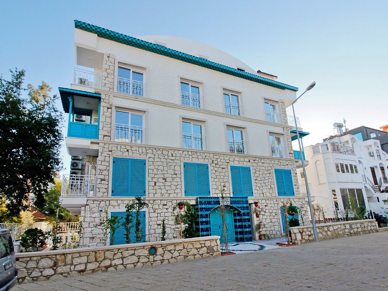 Dam Hotel Lara 1