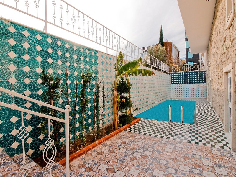 Dam Hotel Lara 8
