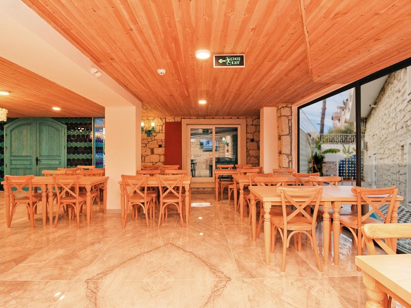 Dam Hotel Lara 12