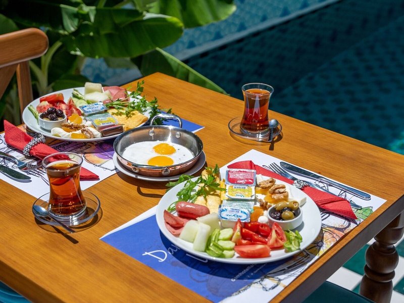 Dam Hotel Lara 17