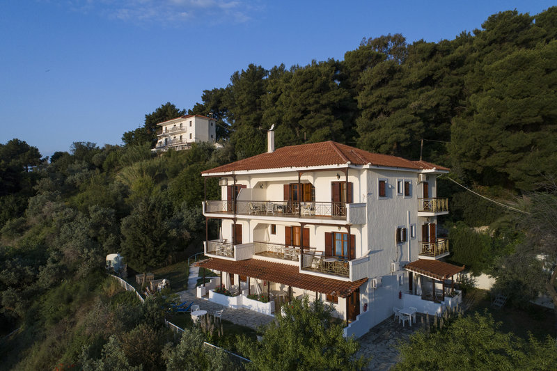 Vassilias Beach Hotel 1