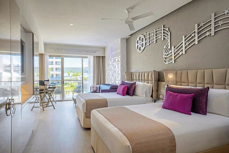 Planet Hollywood Beach Resort Cancun 2