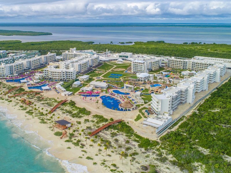 Planet Hollywood Cancun, An Autograph Collection All-Inclusive Resort 1