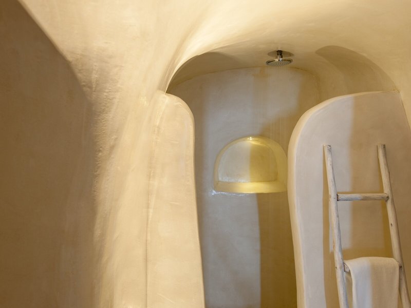 Senses Suites 39 - Health & Beauty