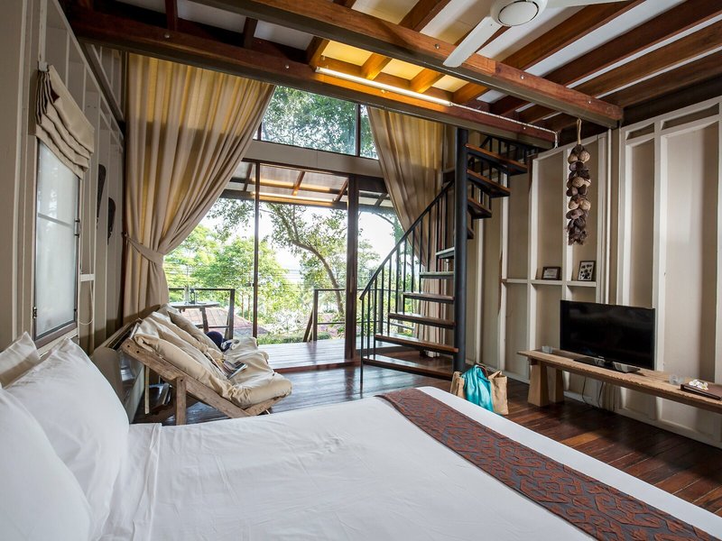 Away Koh Kood 33