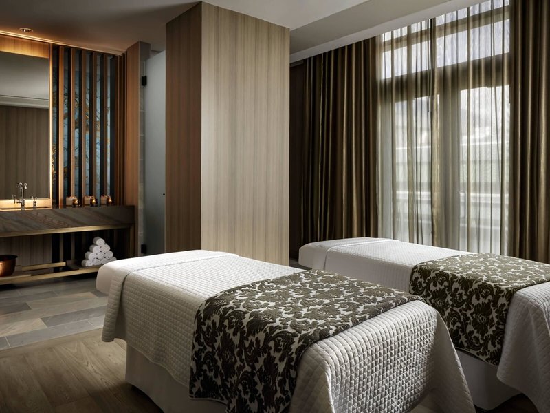 JW Marriott Edmonton Ice District 15