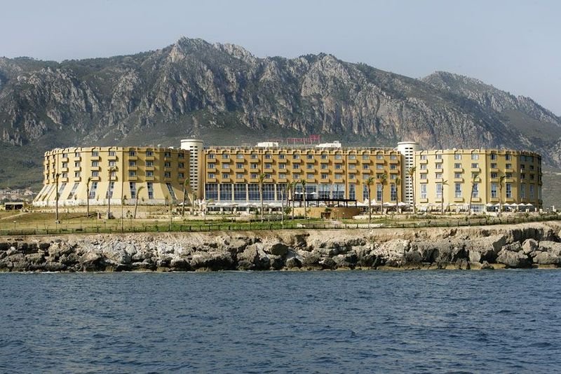 Merit Park Hotel & Casino 2