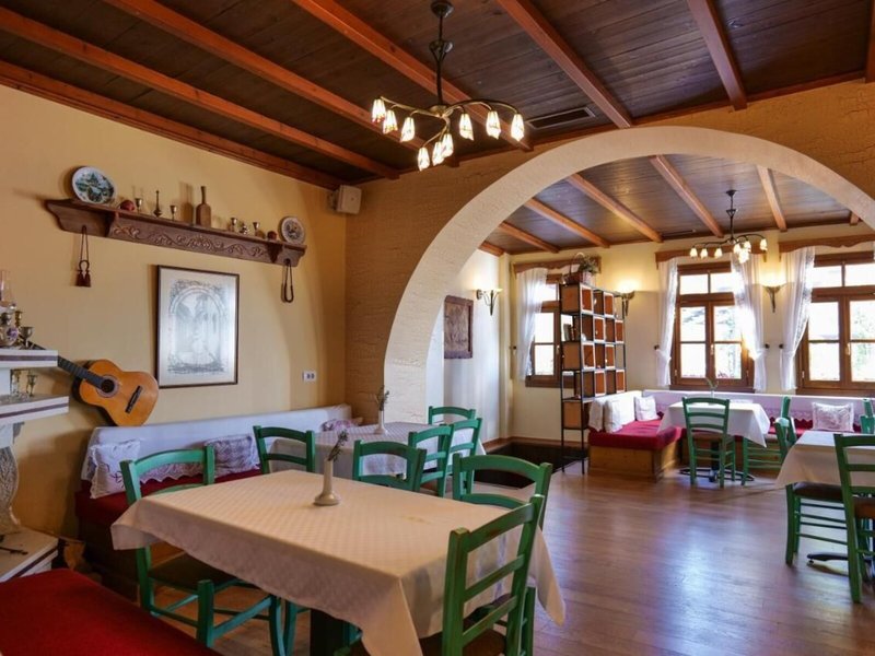 Hotel Bineri 4