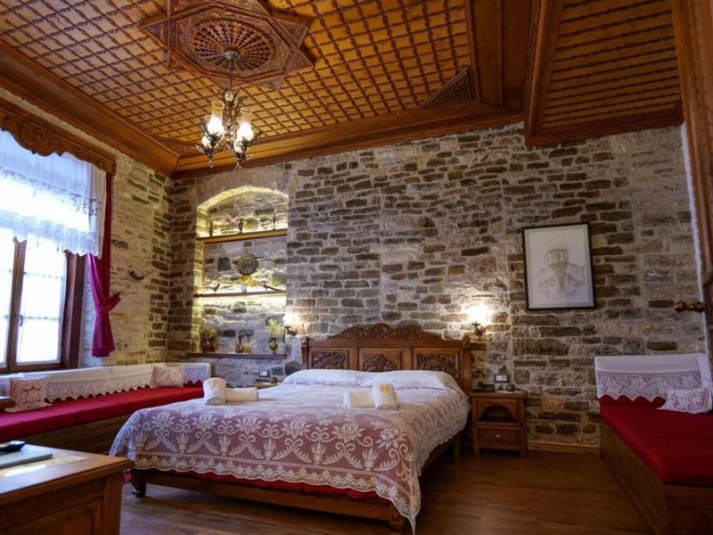 Hotel Bineri 8